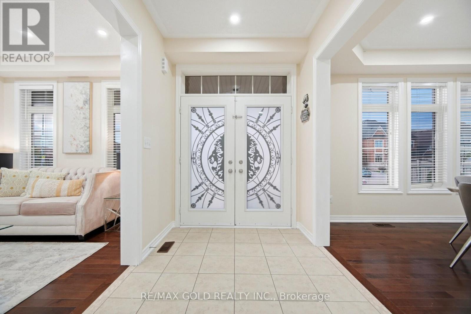 49 SQUIRE ELLIS DRIVE - 5