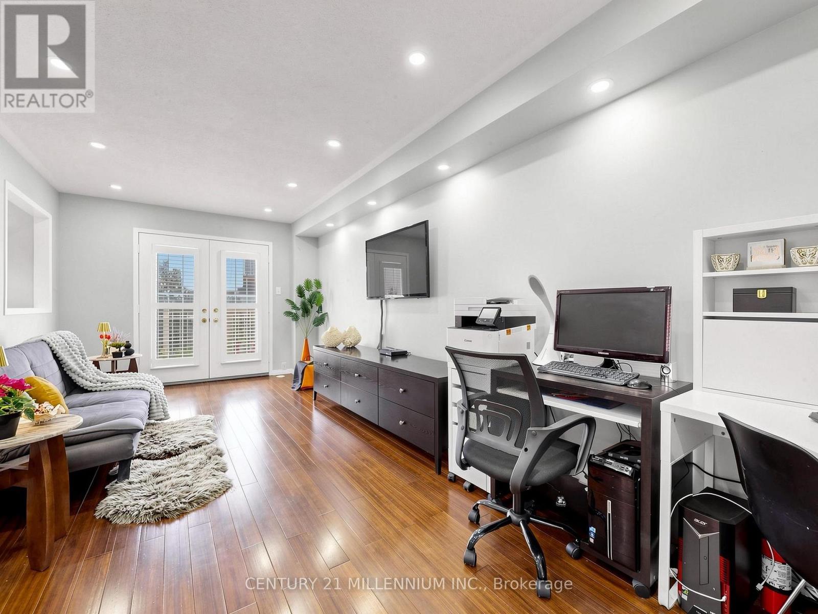 #37 601 SHORELINE DRIVE - 11