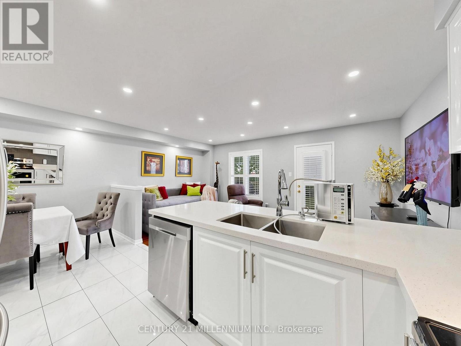 #37 601 SHORELINE DRIVE - 20