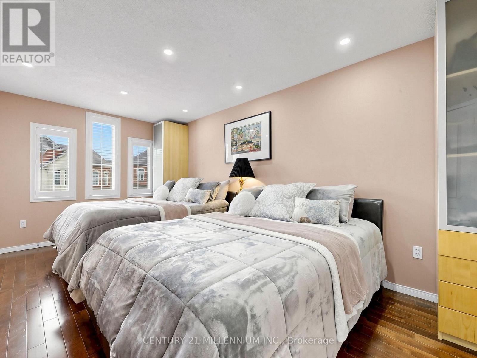 #37 601 SHORELINE DRIVE - 25