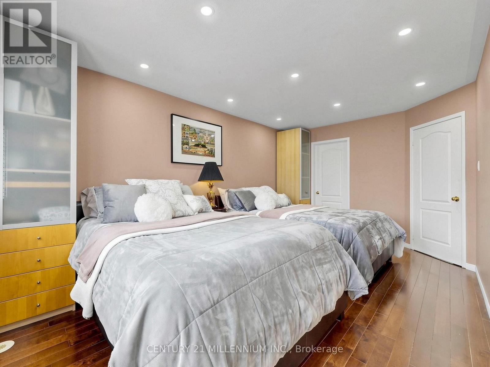 #37 601 SHORELINE DRIVE - 26