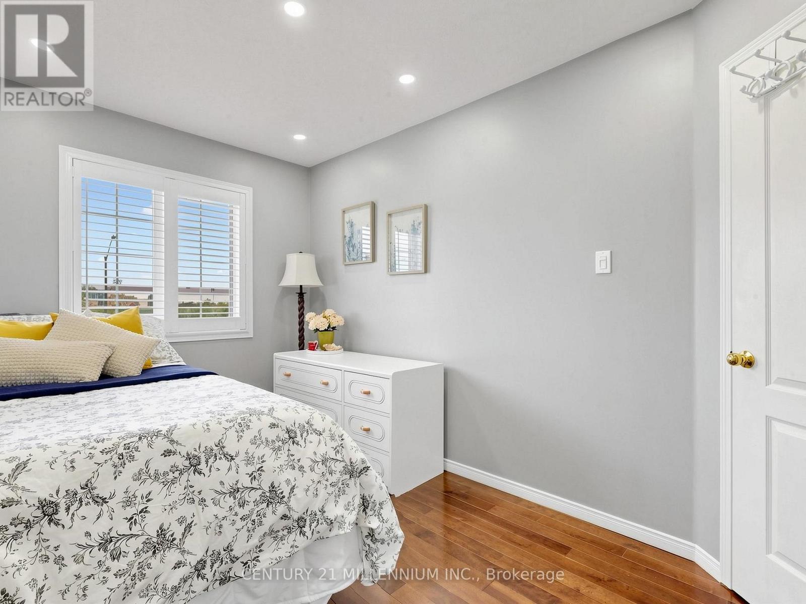 #37 601 SHORELINE DRIVE - 30