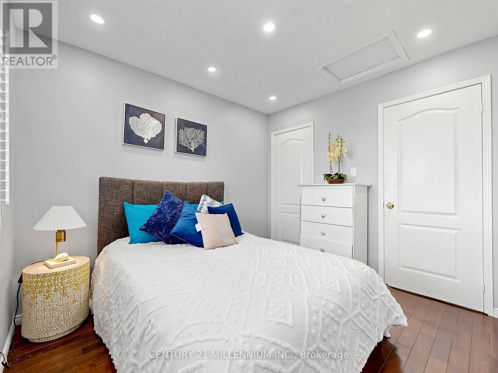 #37 601 SHORELINE DRIVE - 32