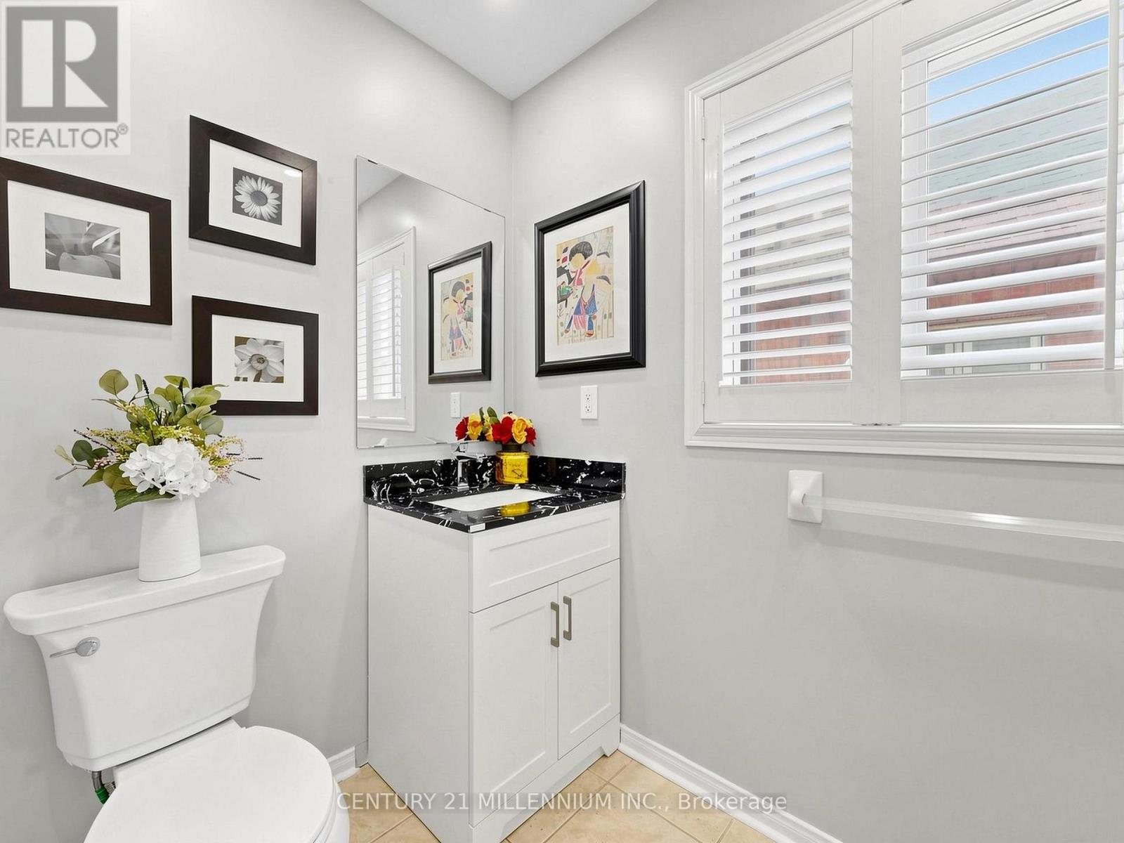 #37 601 SHORELINE DRIVE - 33