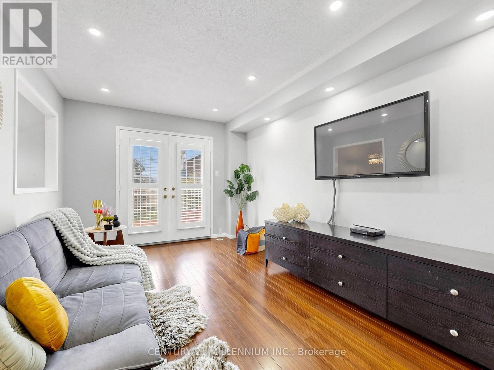 #37 601 SHORELINE DRIVE - 9
