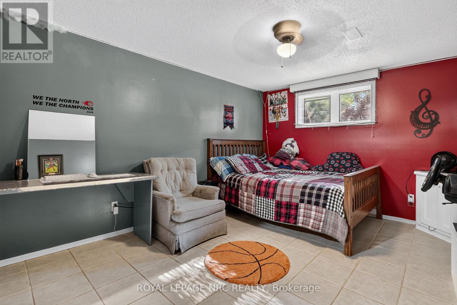 979 CRESCENT ROAD - 16