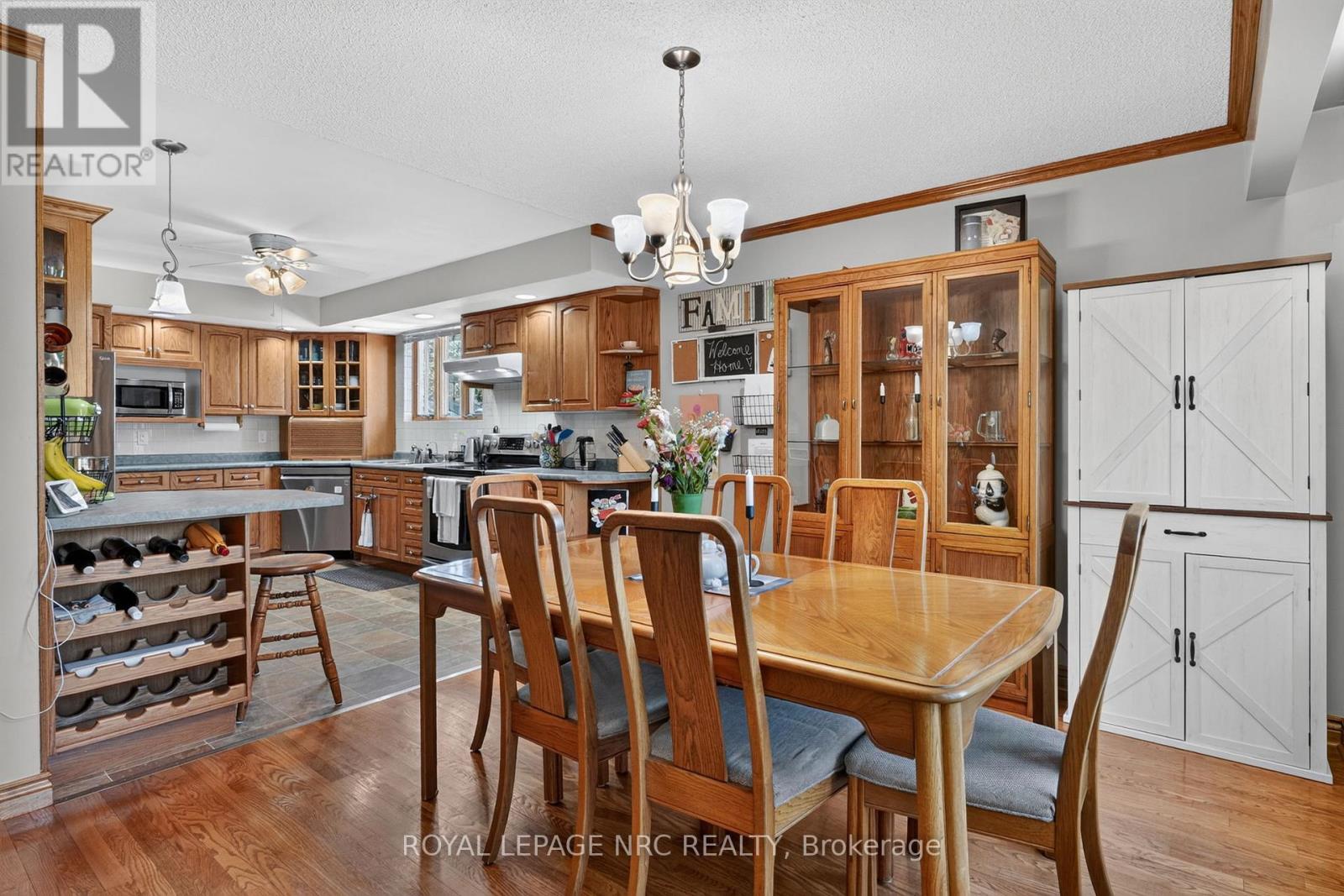 979 CRESCENT ROAD - 22