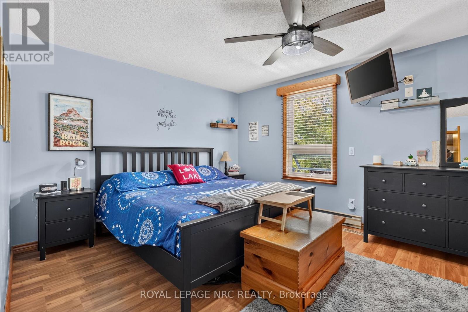 979 CRESCENT ROAD - 29