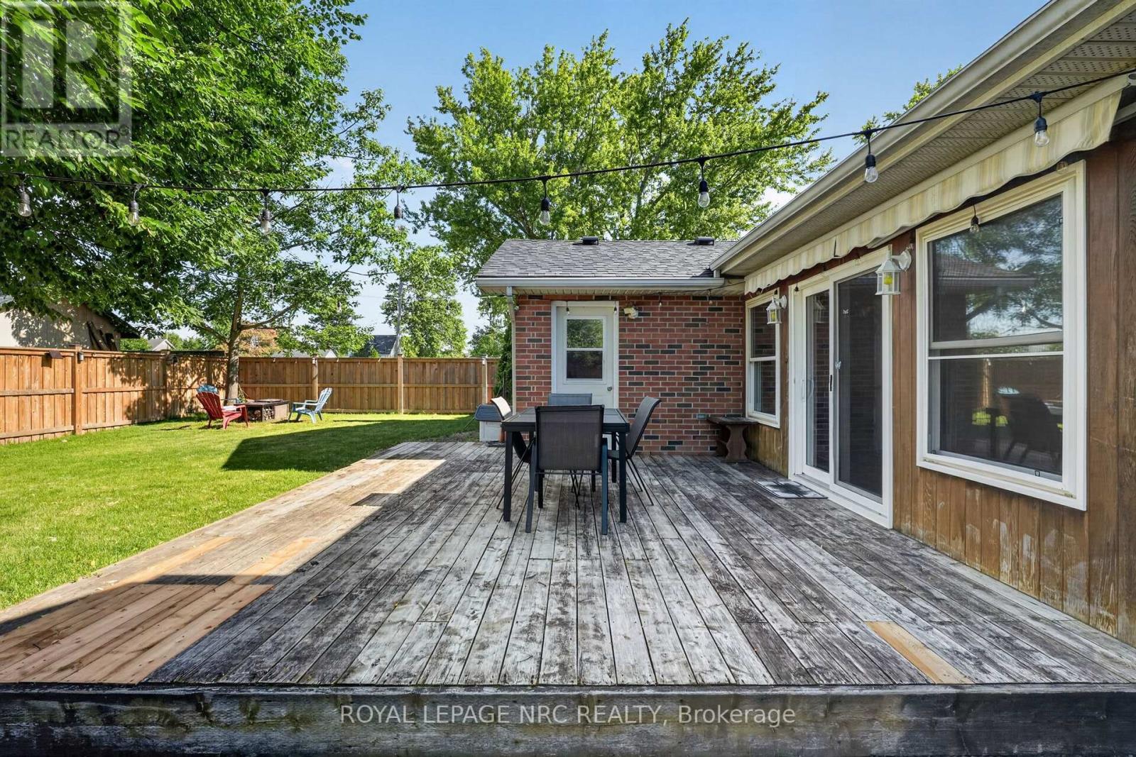 979 CRESCENT ROAD - 35