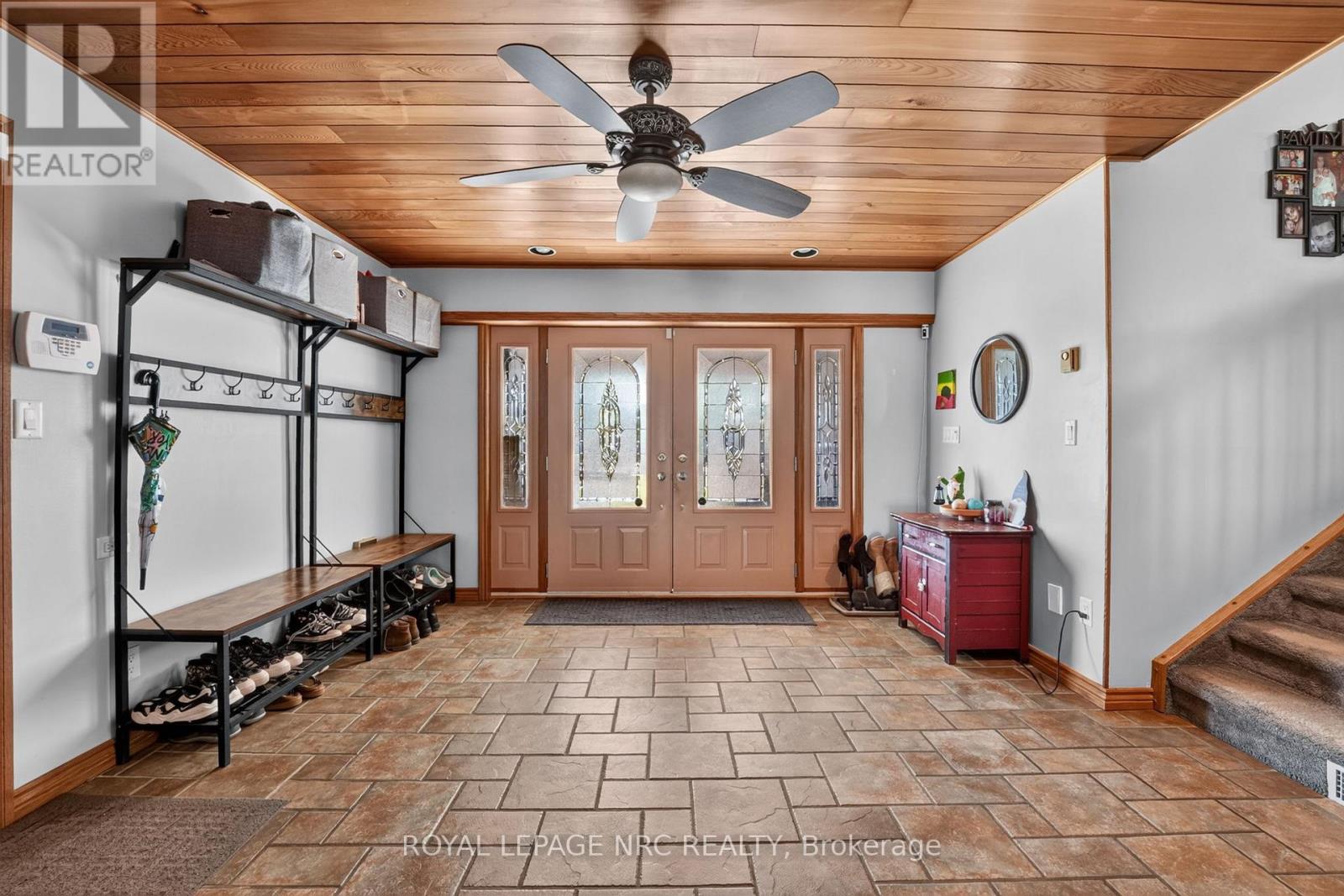979 CRESCENT ROAD - 4