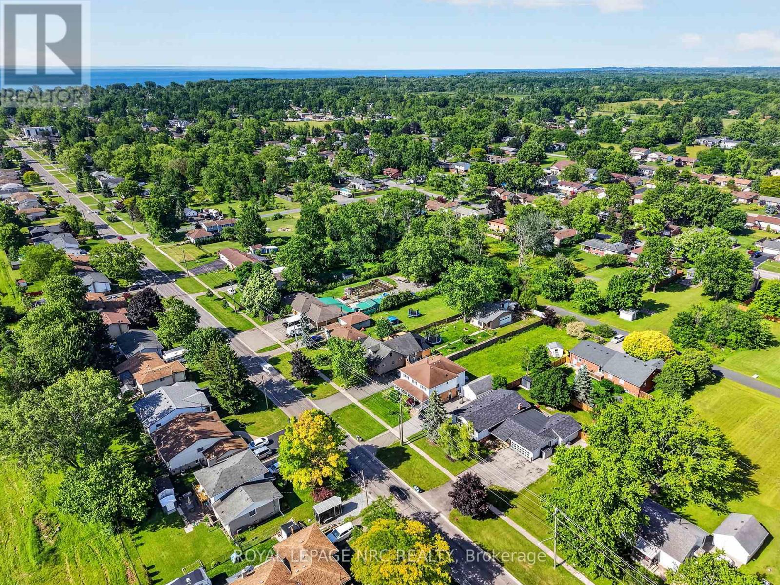 979 CRESCENT ROAD - 40