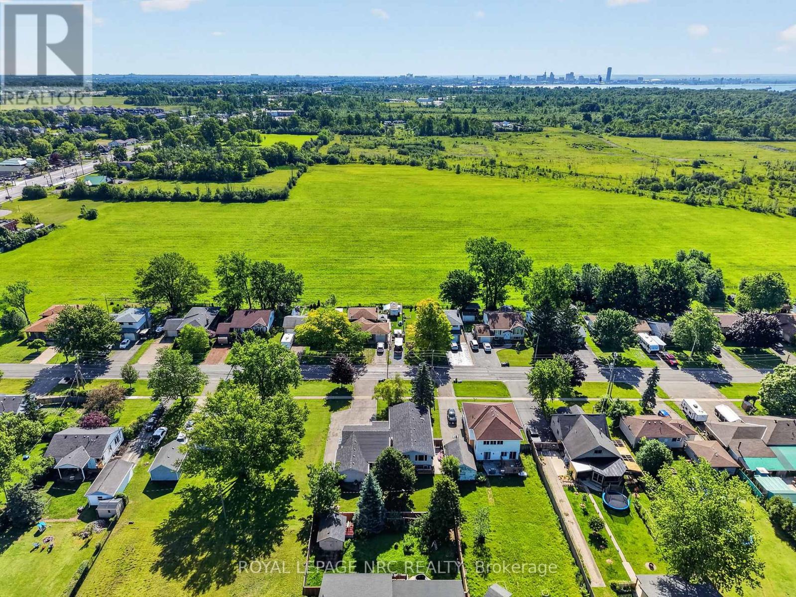 979 CRESCENT ROAD - 42