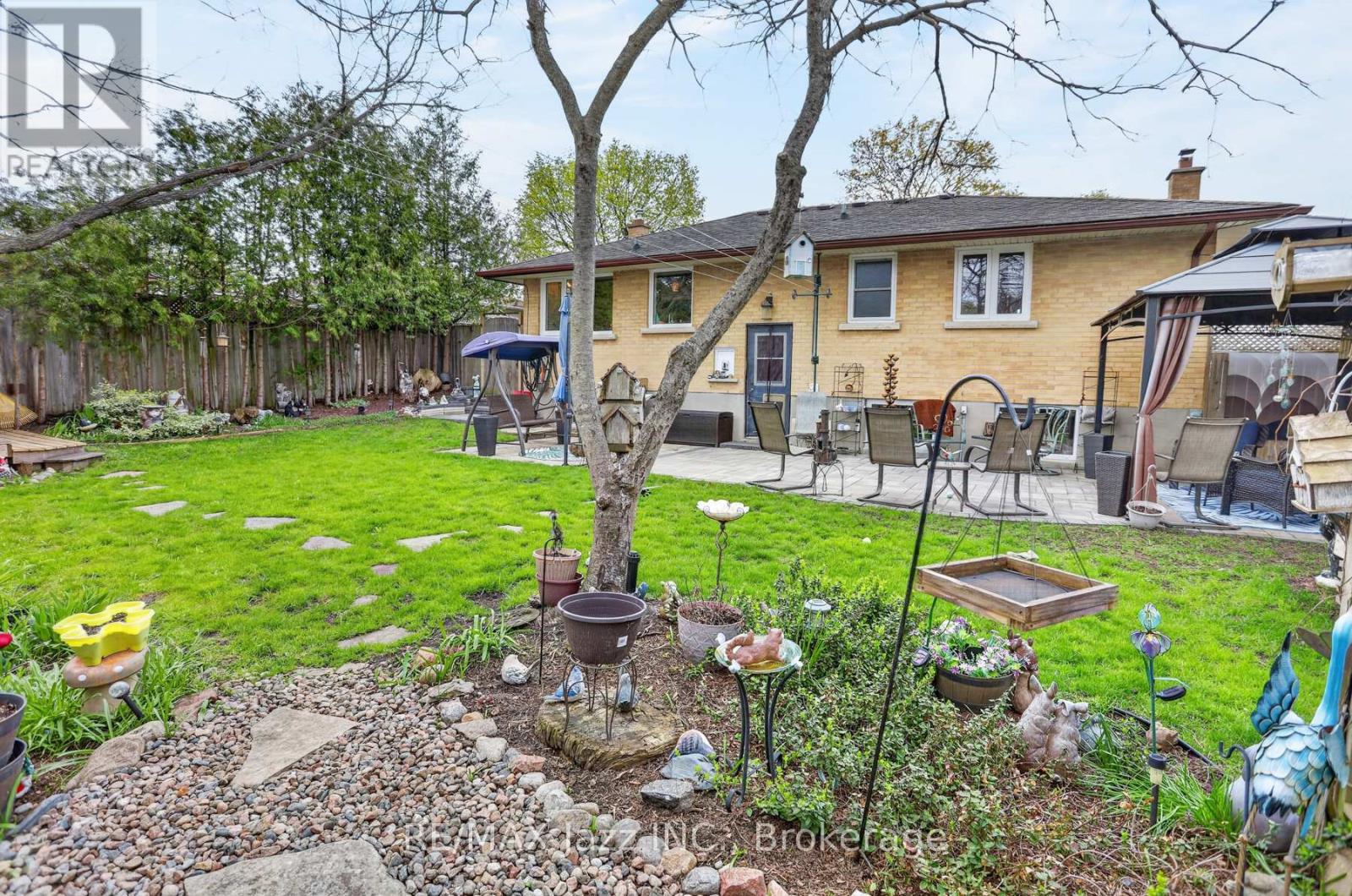 1206 BELVEDERE AVENUE - 16