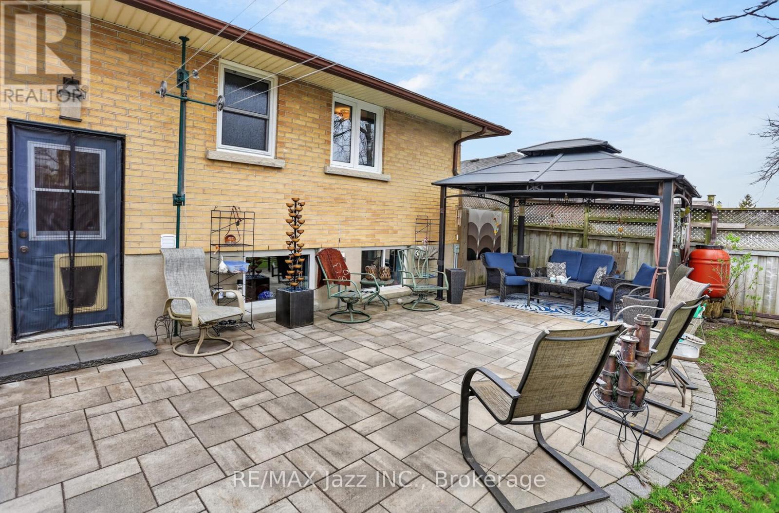 1206 BELVEDERE AVENUE - 17