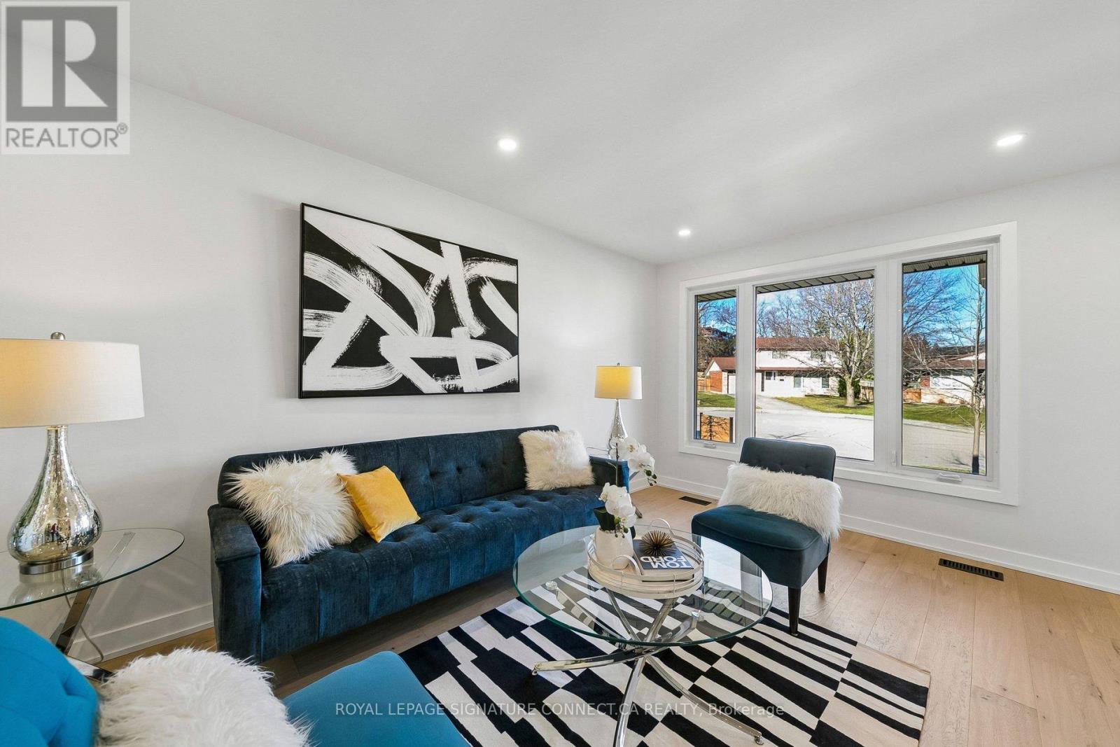 15 COLONIAL COURT - 7