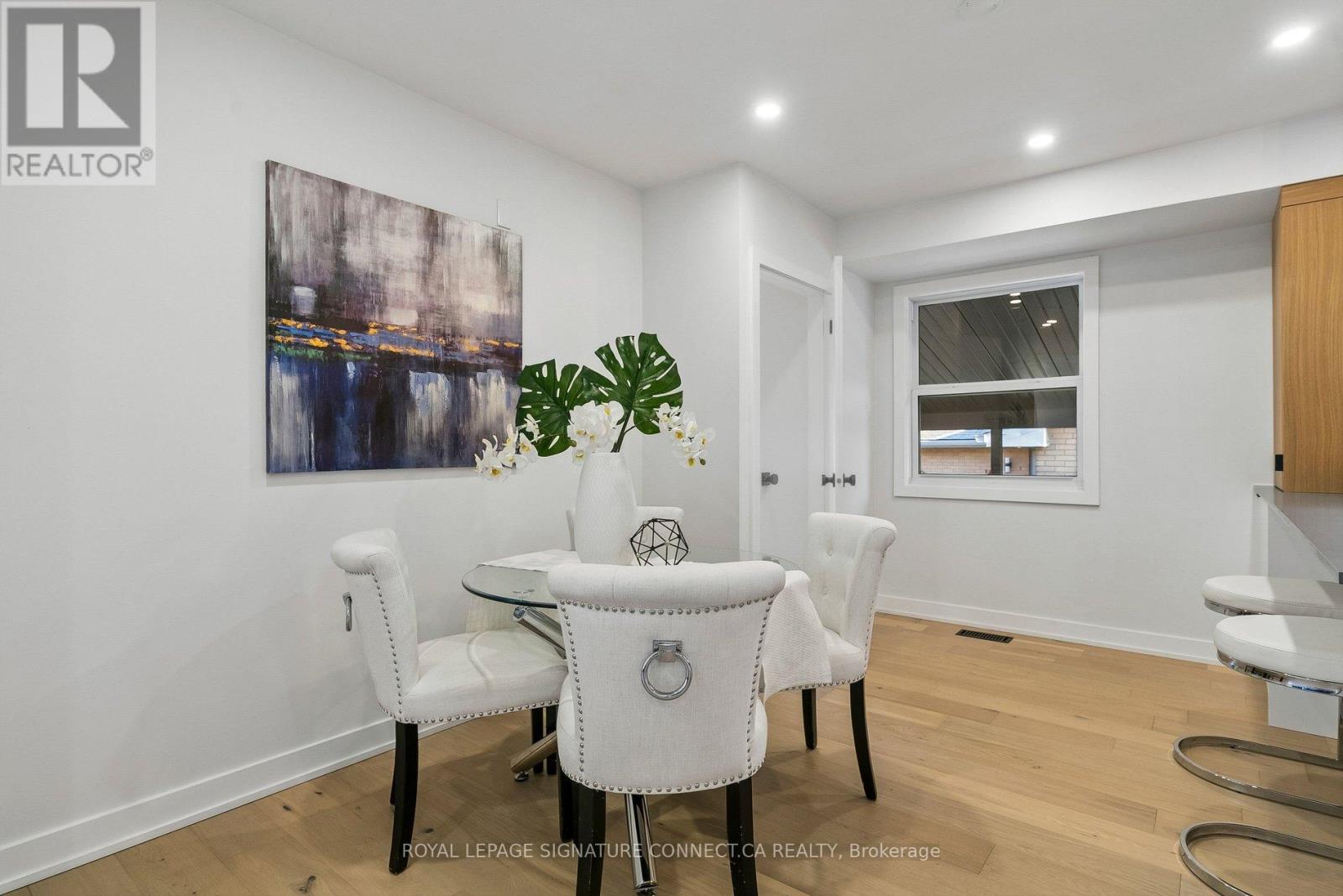 15 COLONIAL COURT - 8