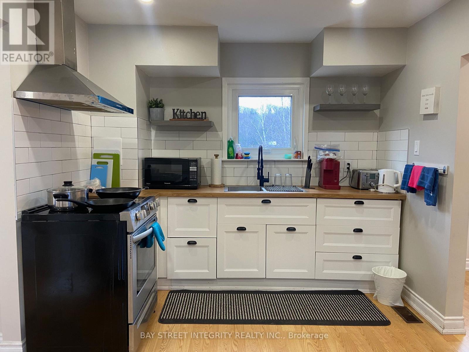 62 OTTAWA STREET - 24