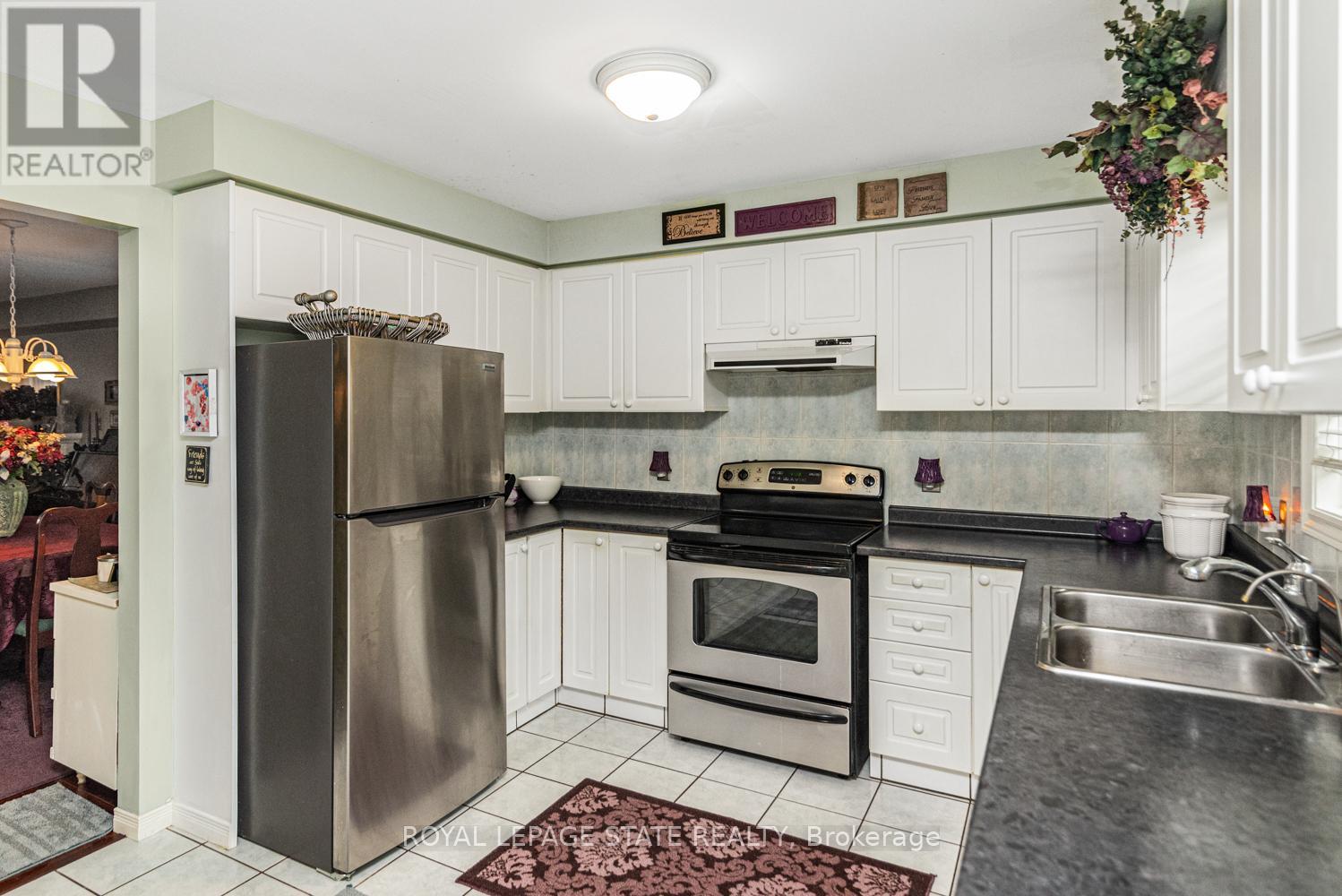 10 RICHVIEW DRIVE - 19