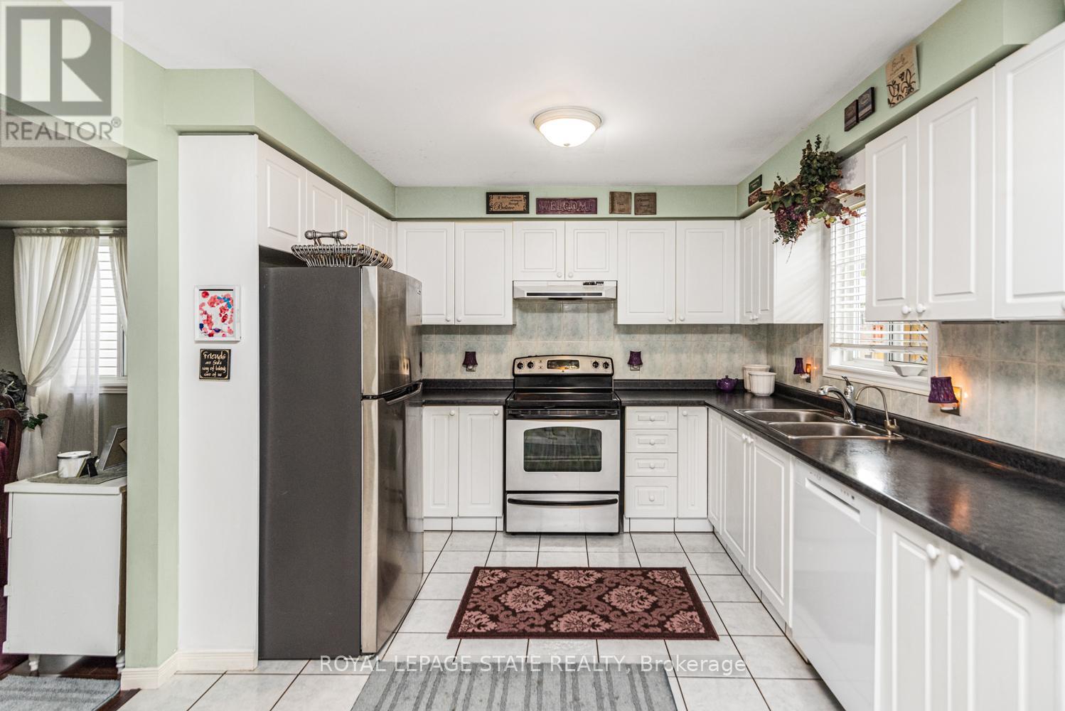 10 RICHVIEW DRIVE - 20