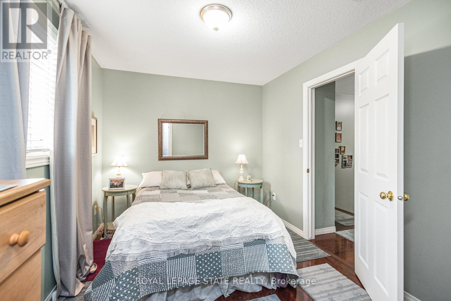 10 RICHVIEW DRIVE - 26