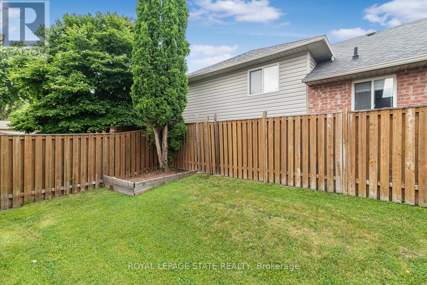 10 RICHVIEW DRIVE - 48
