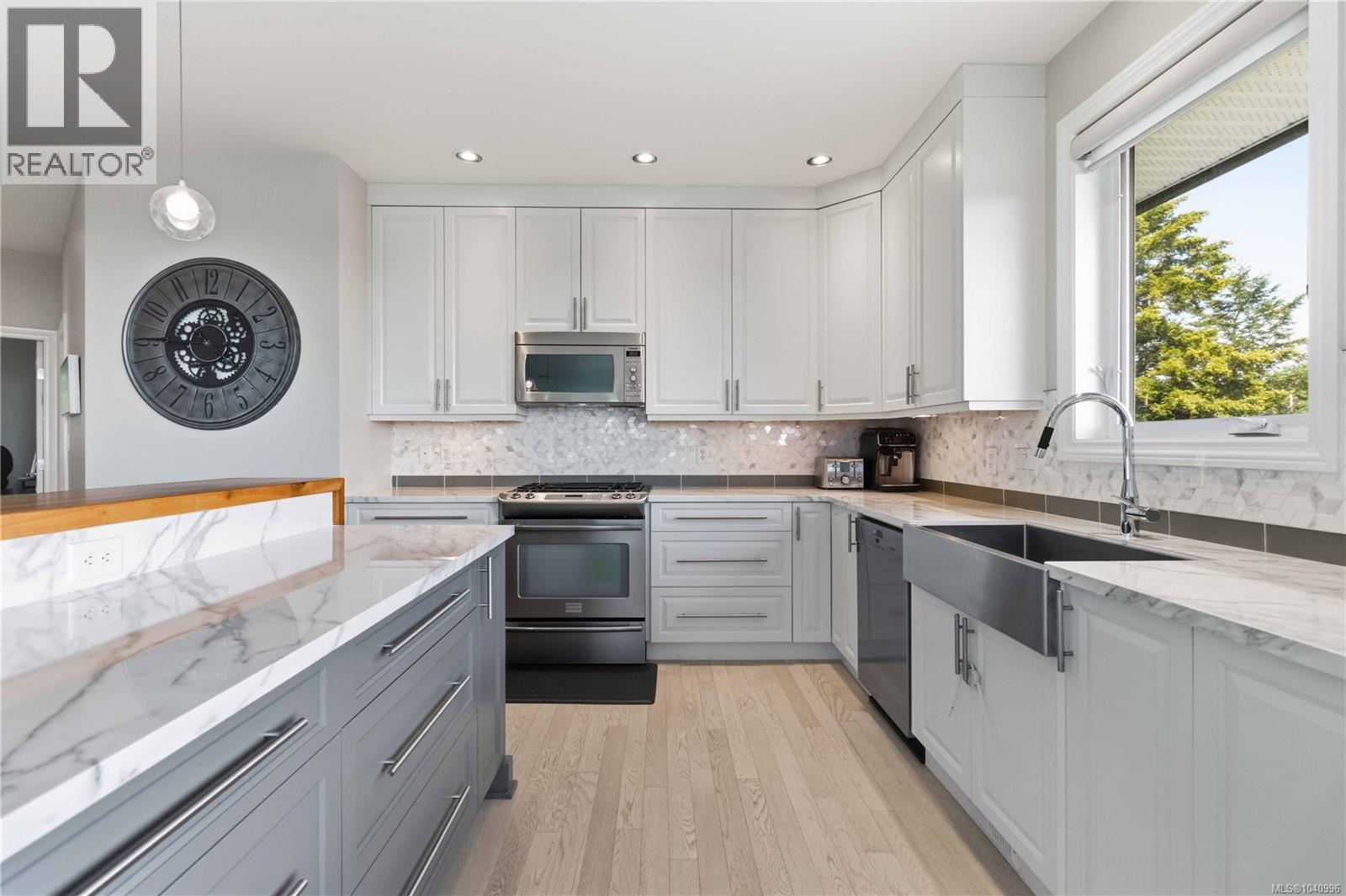 424 Pelican Dr - 13