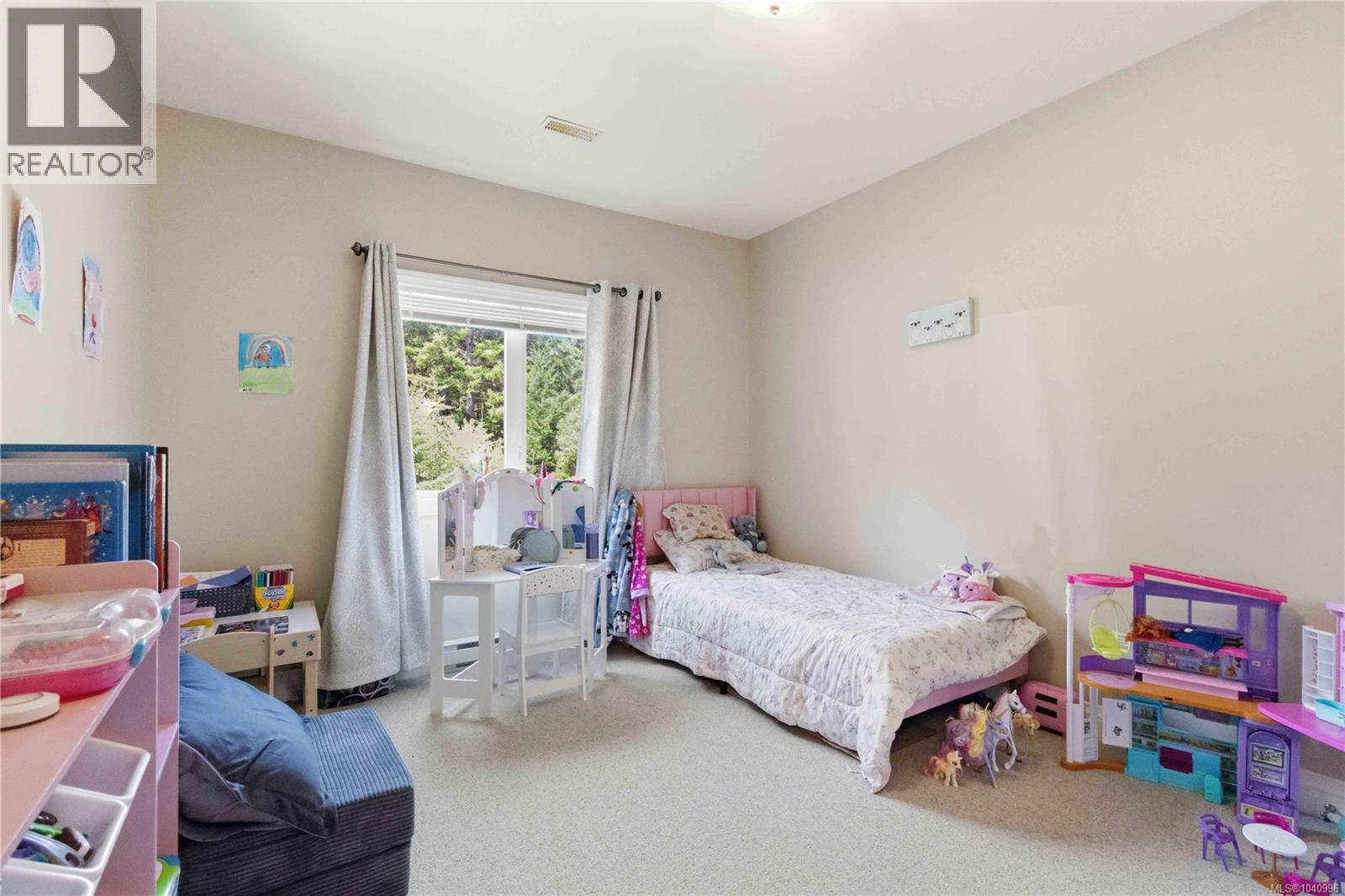 424 Pelican Dr - 33
