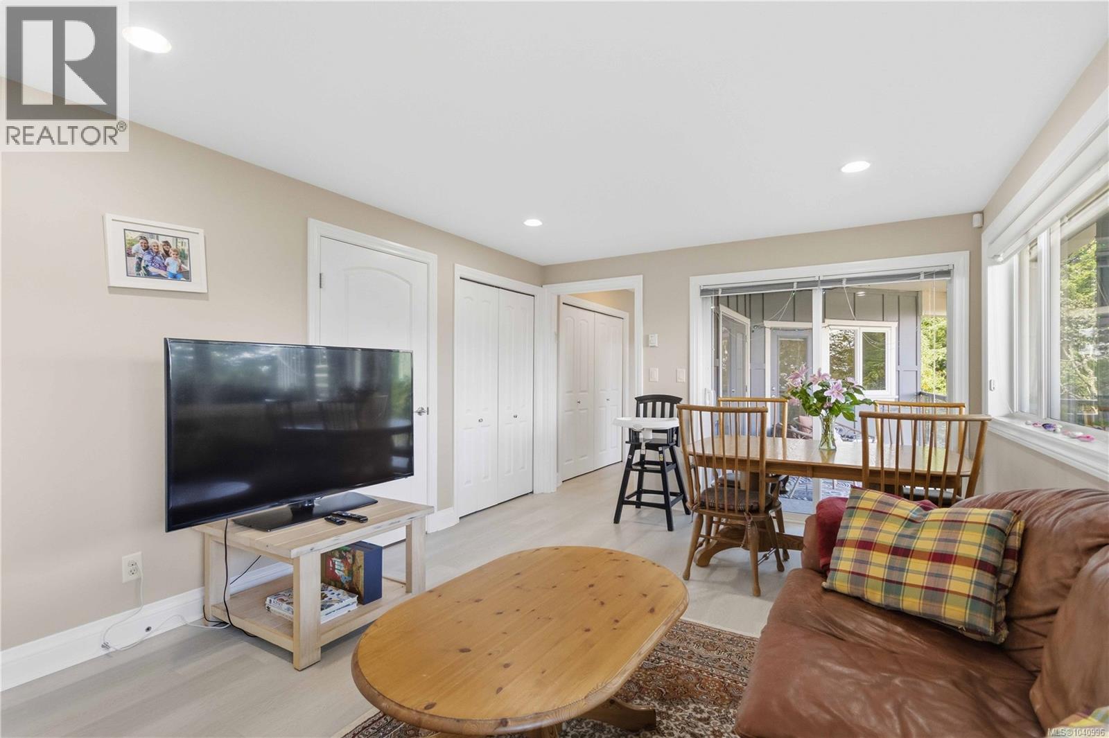424 Pelican Dr - 37