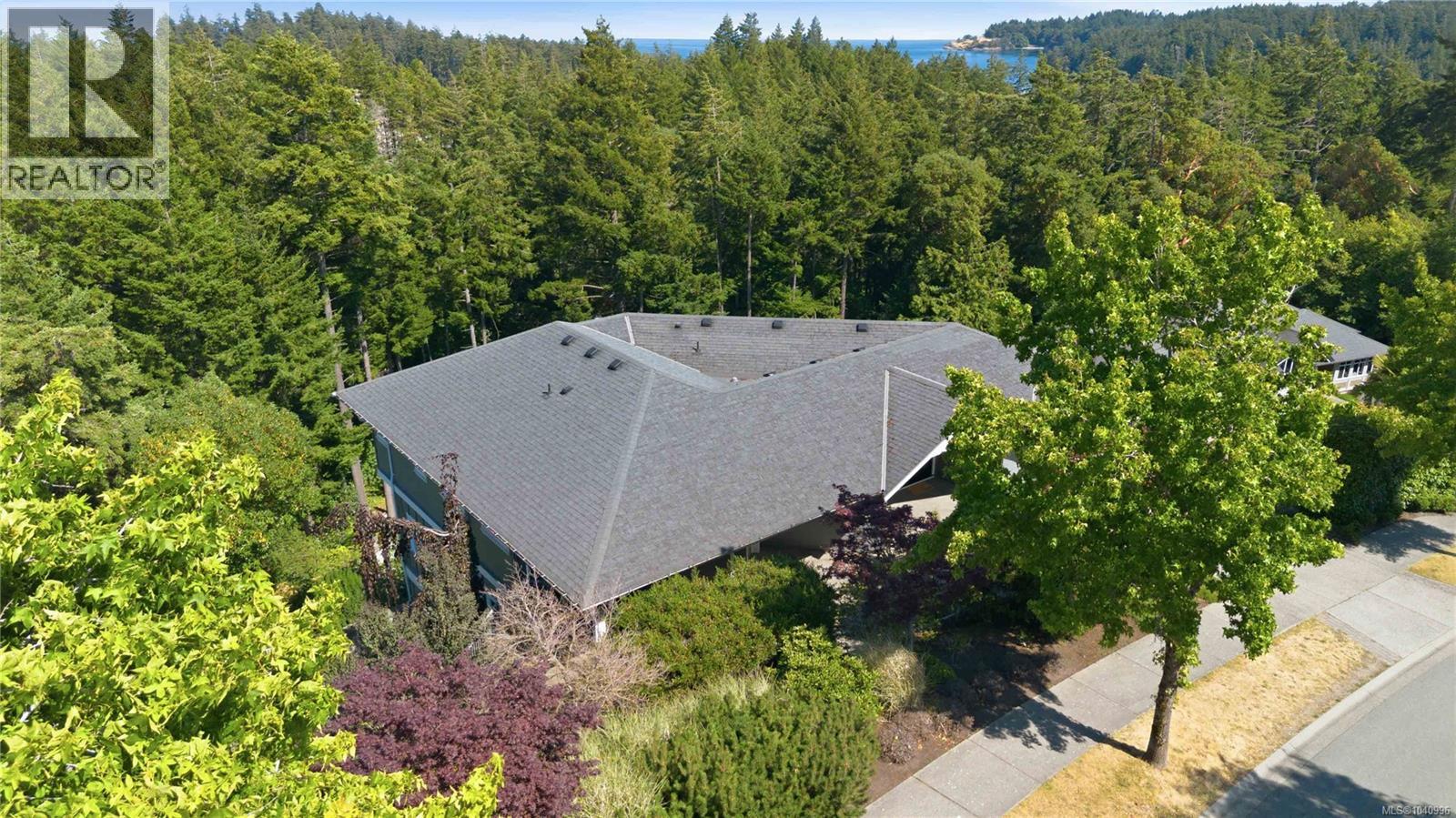424 Pelican Dr - 57