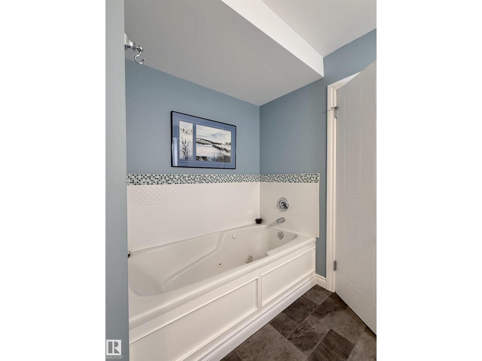#403 3 PERRON ST - 19