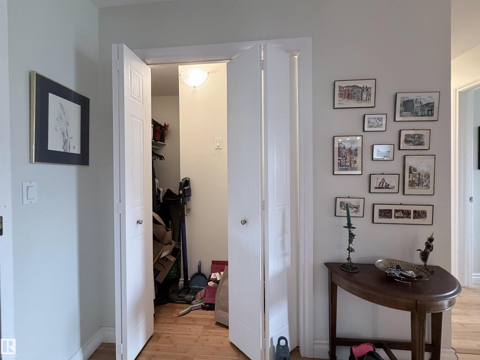 #403 3 PERRON ST - 22