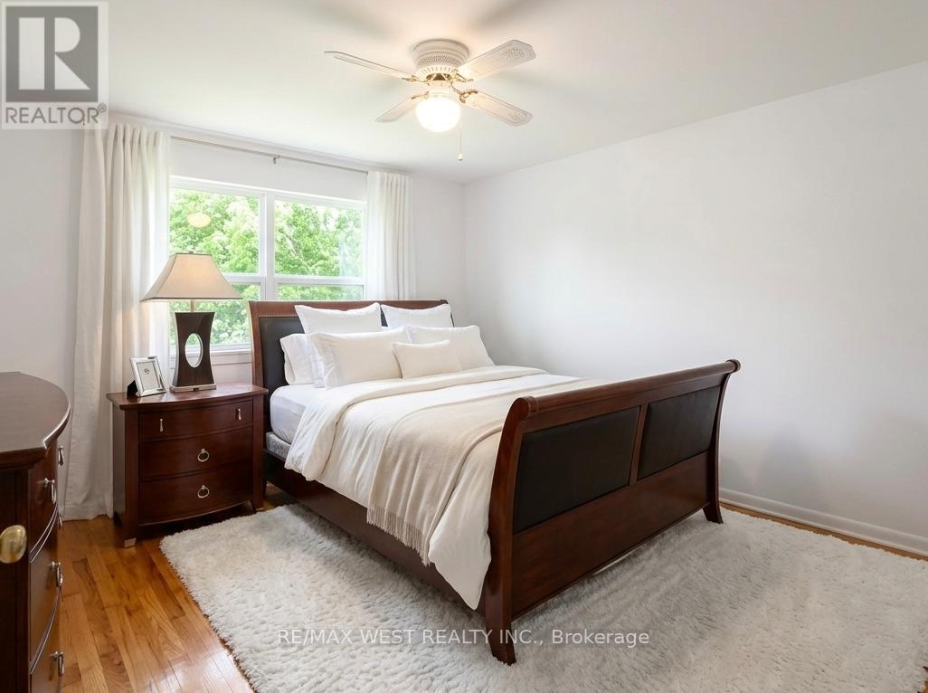 #3 19 GOSFORD BOULEVARD - 6