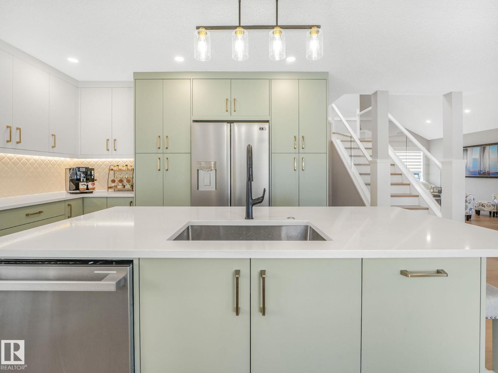 10336 178 AV NW - 12