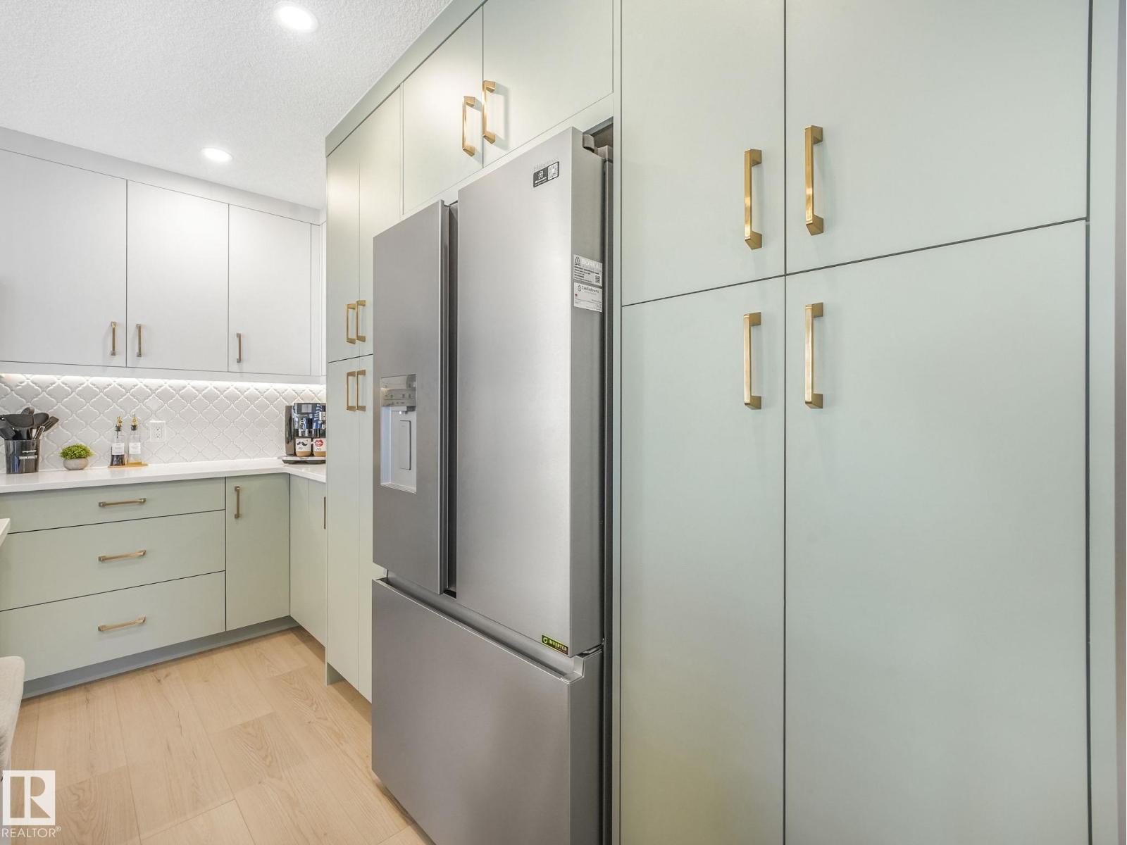 10336 178 AV NW - 16