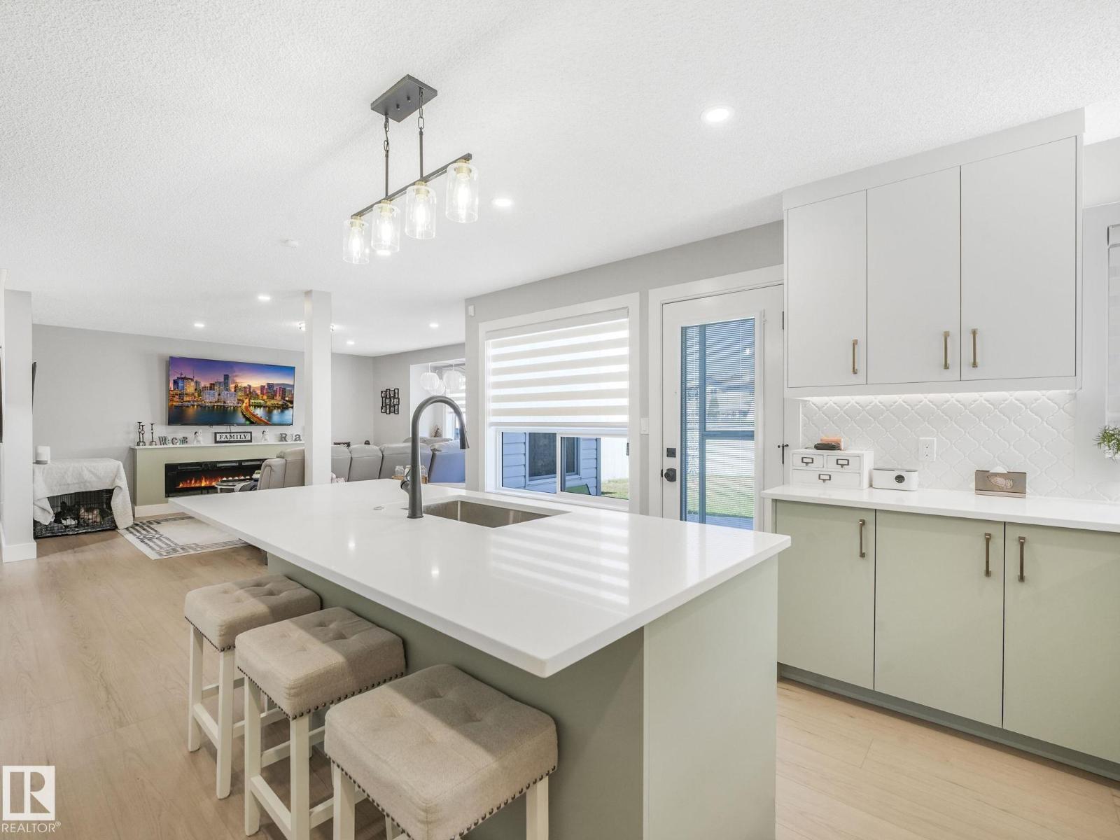 10336 178 AV NW - 17