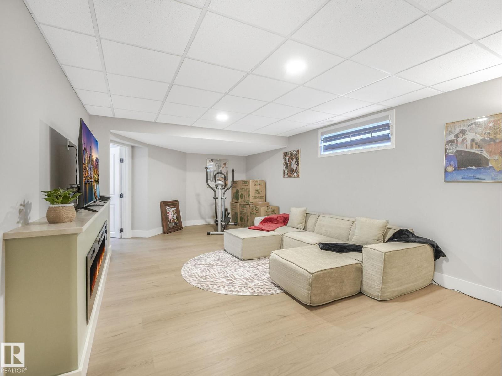 10336 178 AV NW - 42