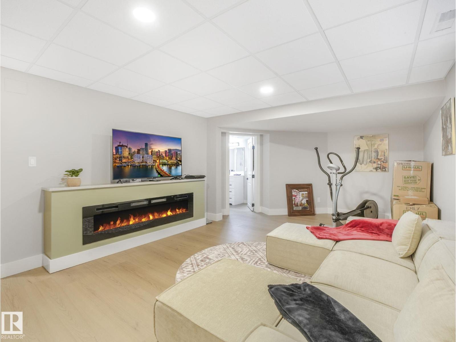 10336 178 AV NW - 43