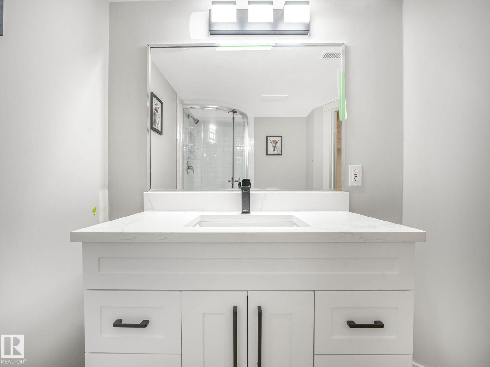 10336 178 AV NW - 52