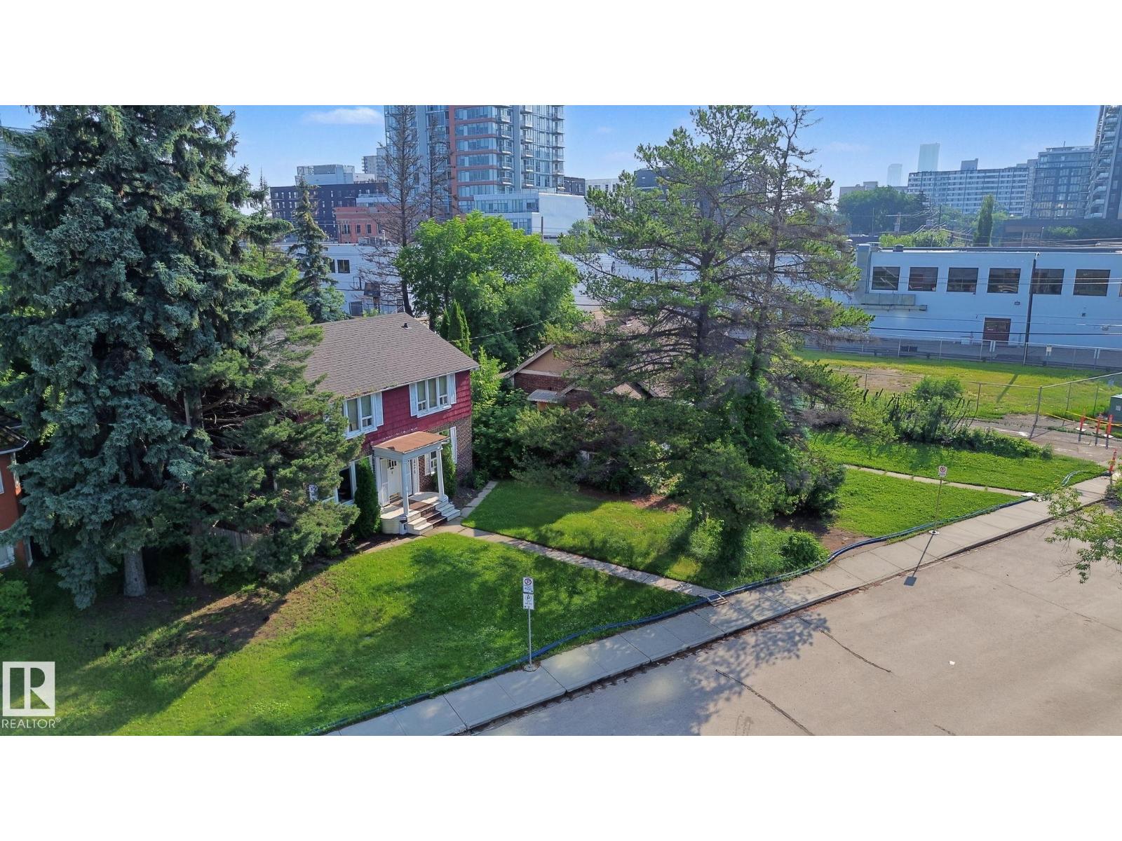 12424 & 12420 JASPER AV NW — photo 19