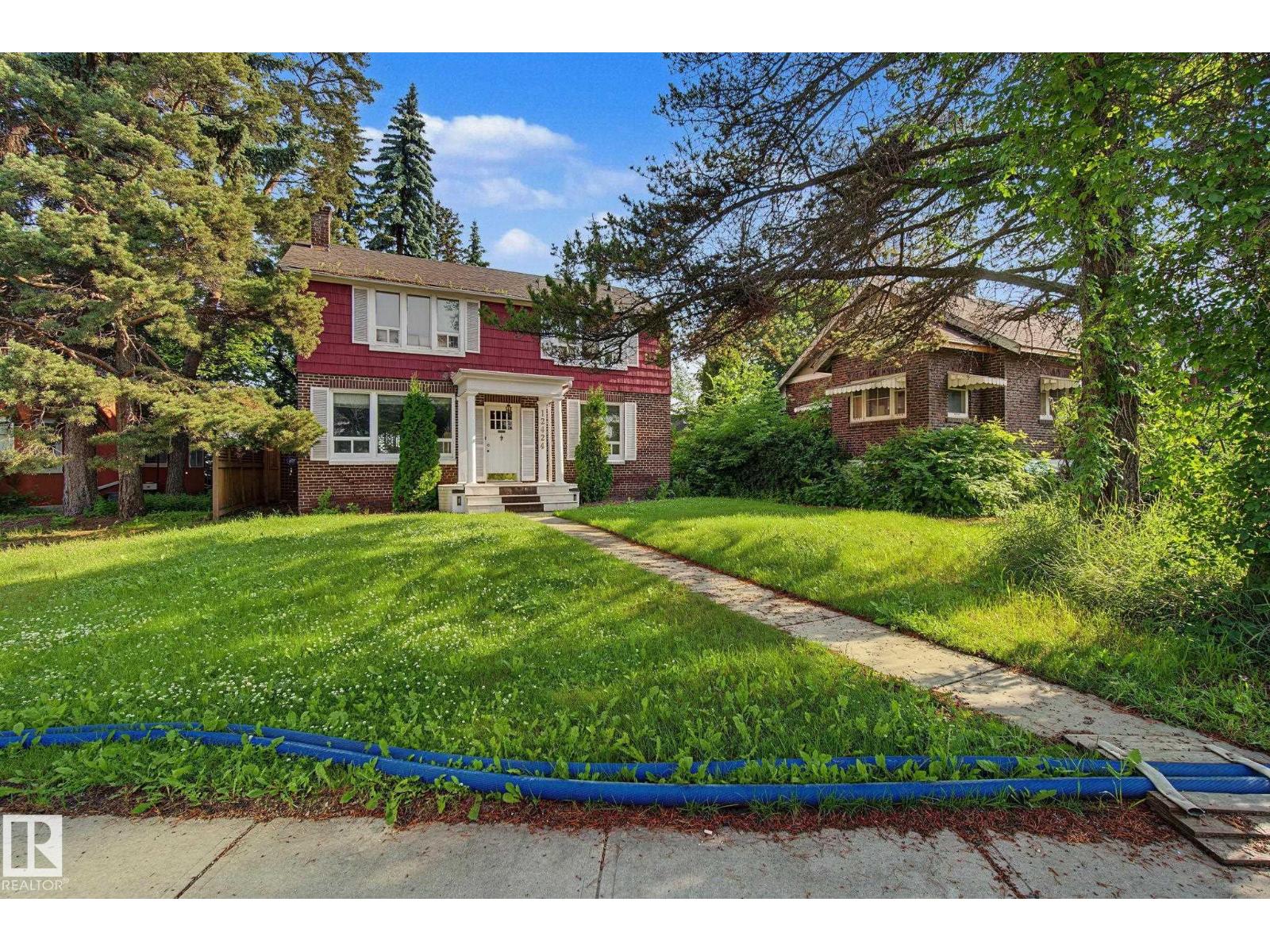 12424 & 12420 JASPER AV NW — photo 25