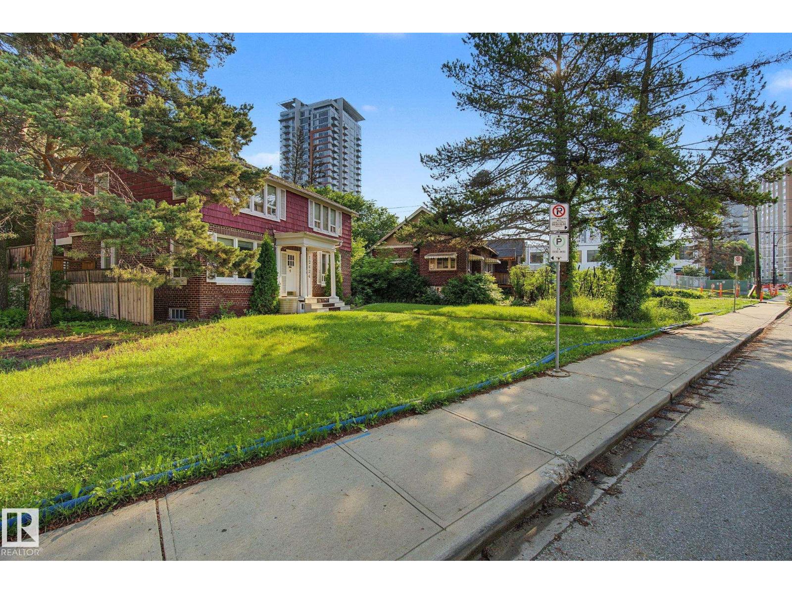 12424 & 12420 JASPER AV NW — photo 26