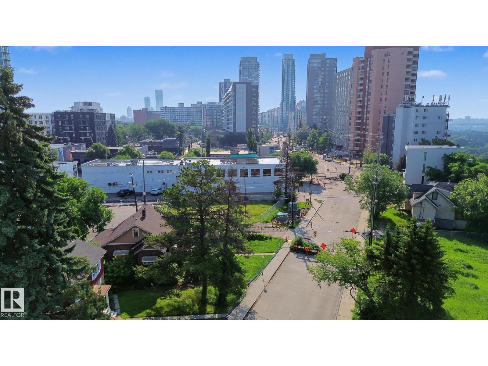 12424 & 12420 JASPER AV NW — photo 33