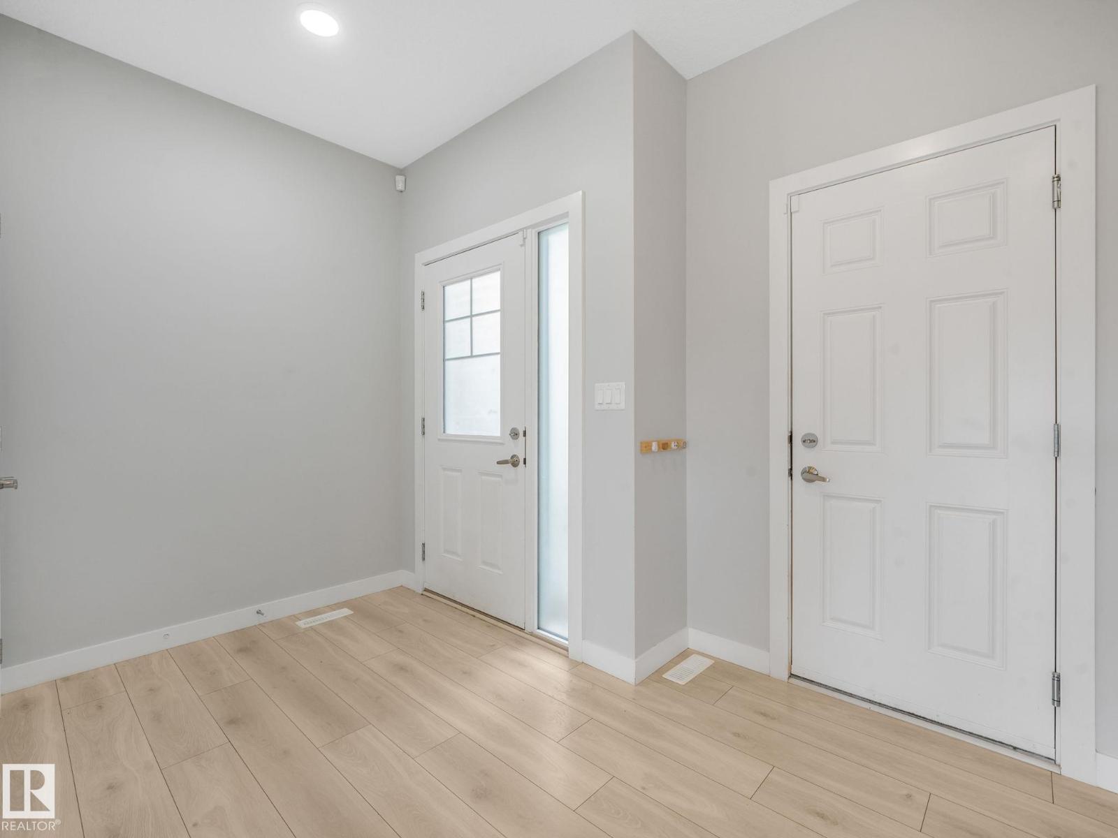 1057 COOPERS HAWK LI NW - 11