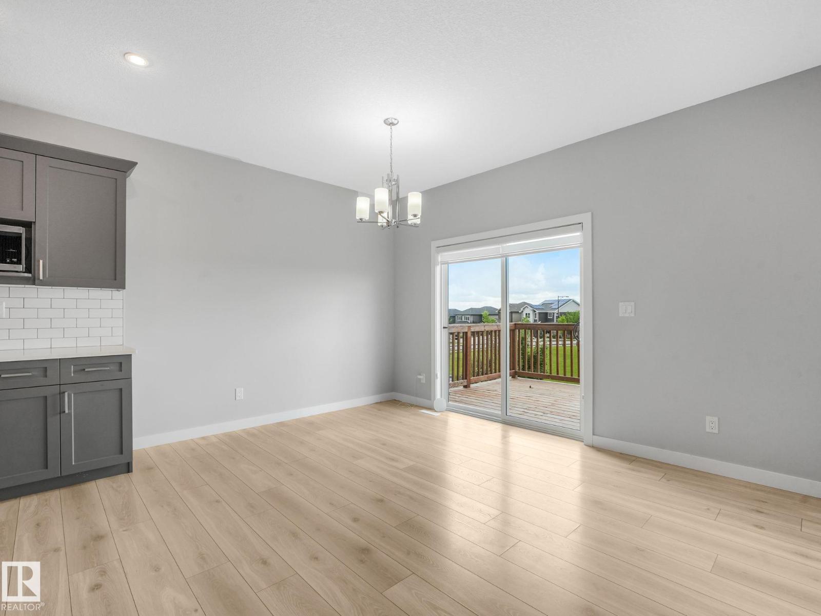 1057 COOPERS HAWK LI NW - 24