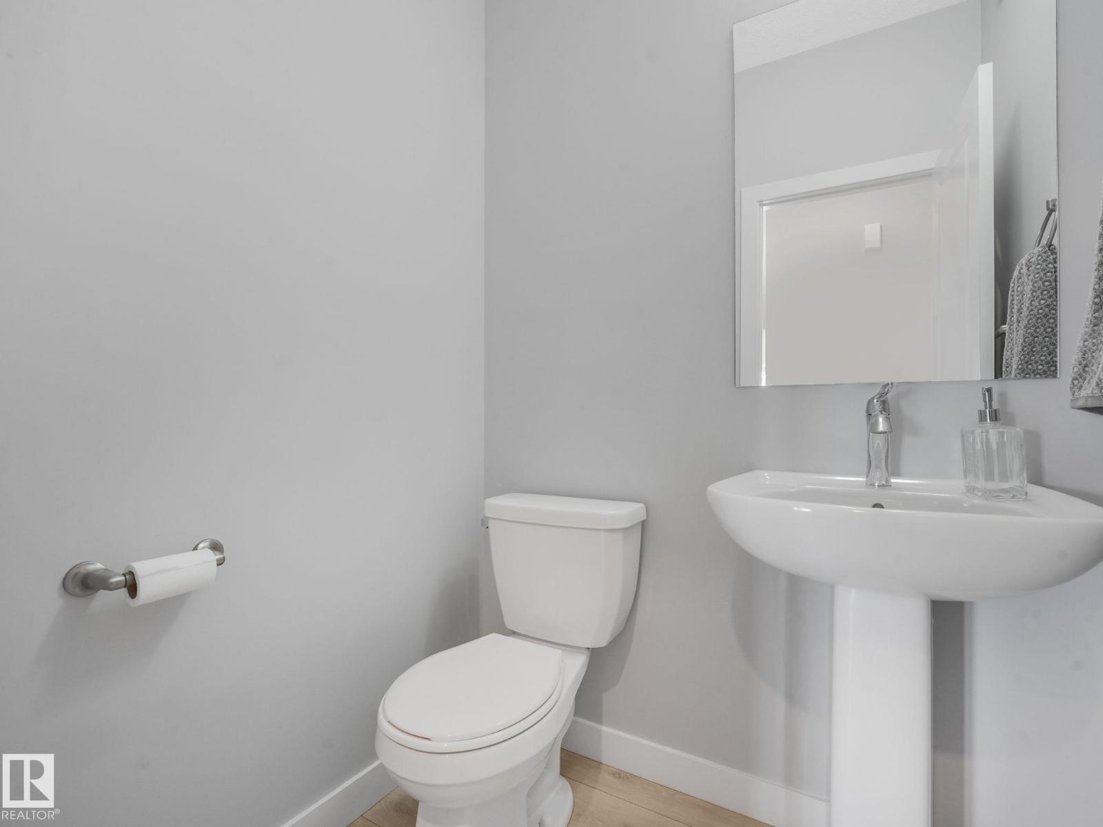 1057 COOPERS HAWK LI NW - 33