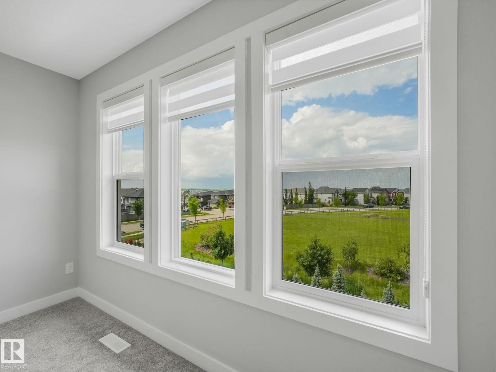 1057 COOPERS HAWK LI NW - 39