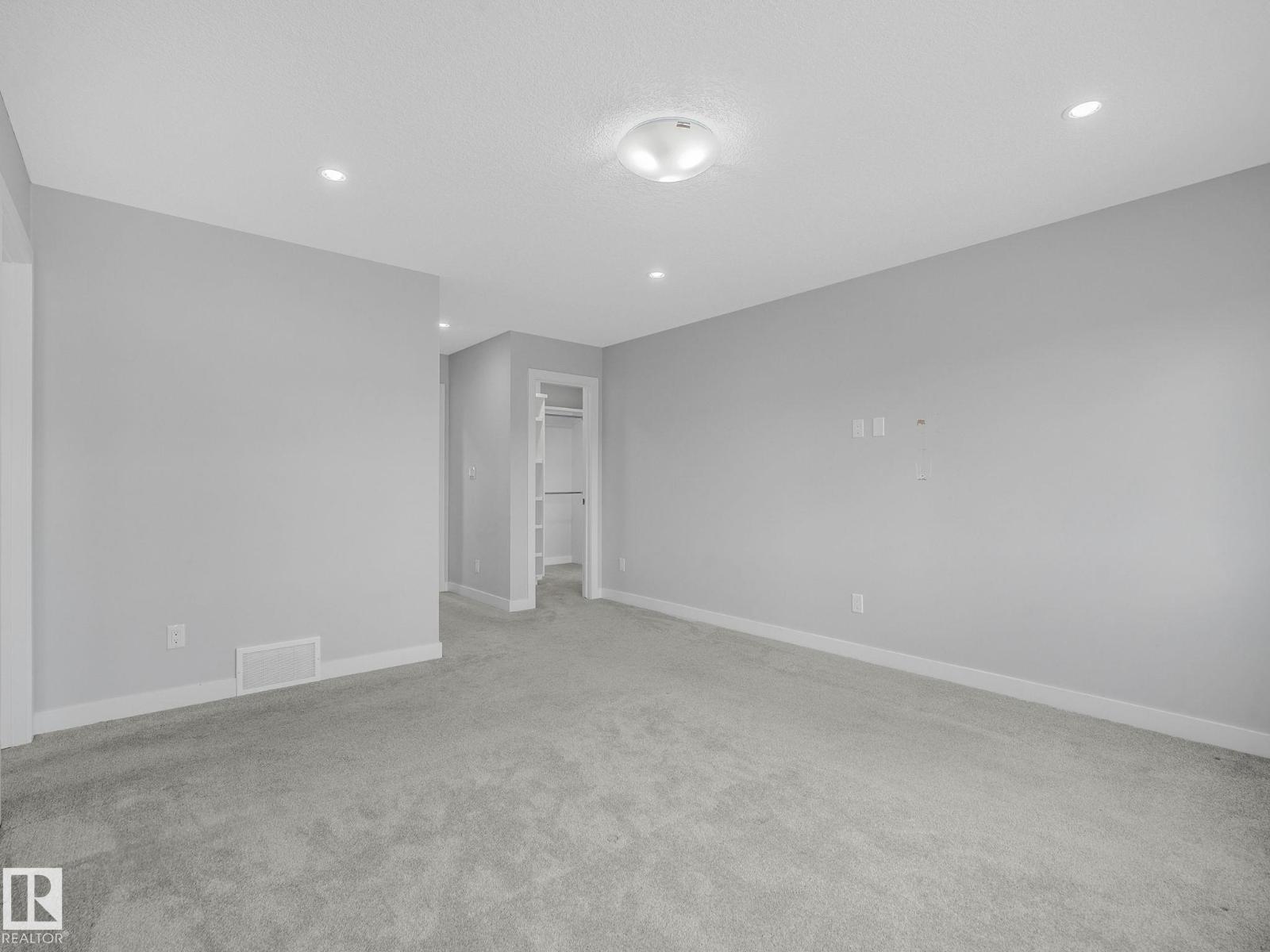 1057 COOPERS HAWK LI NW - 52