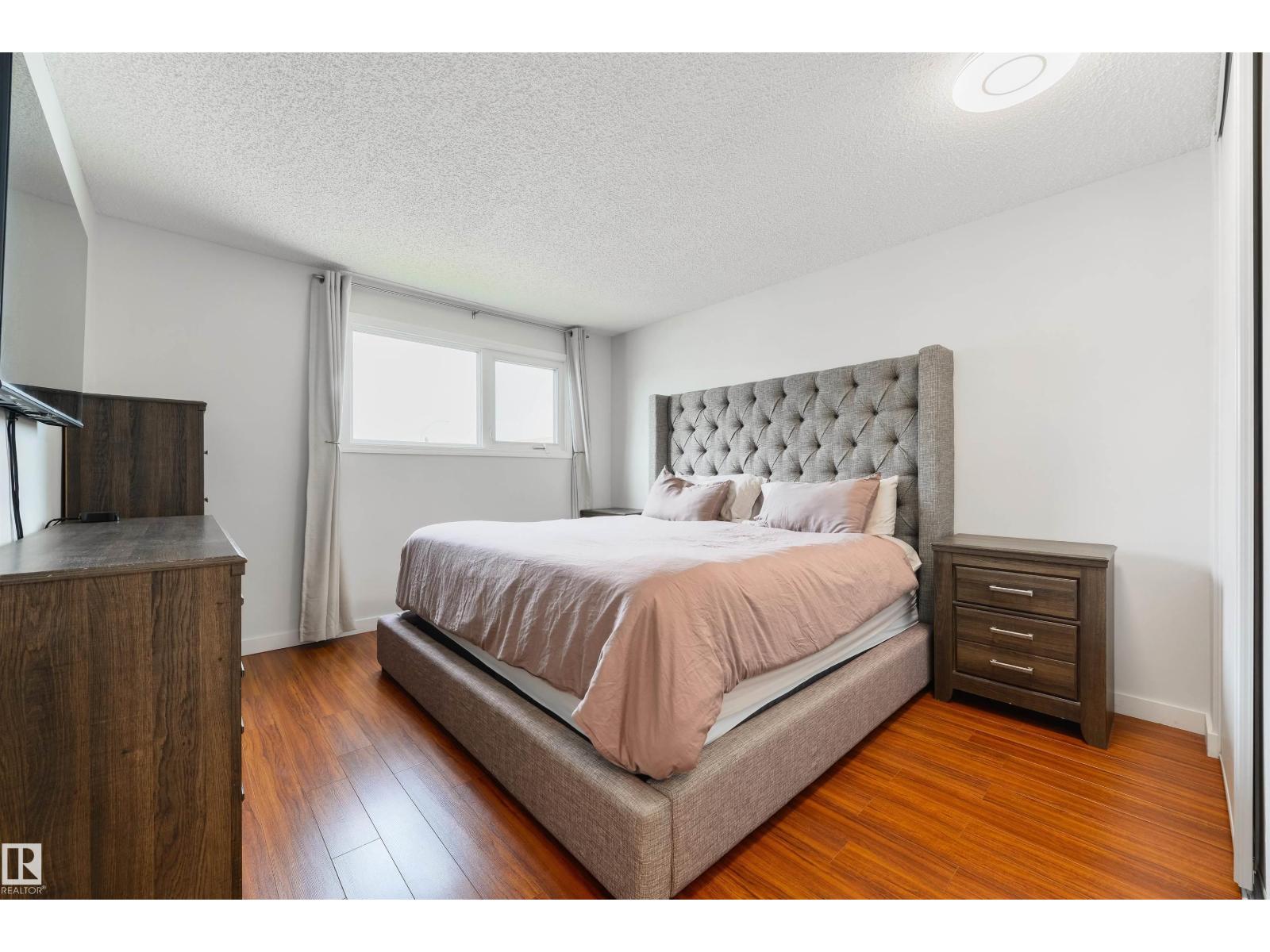 18423 96A AV NW - 16
