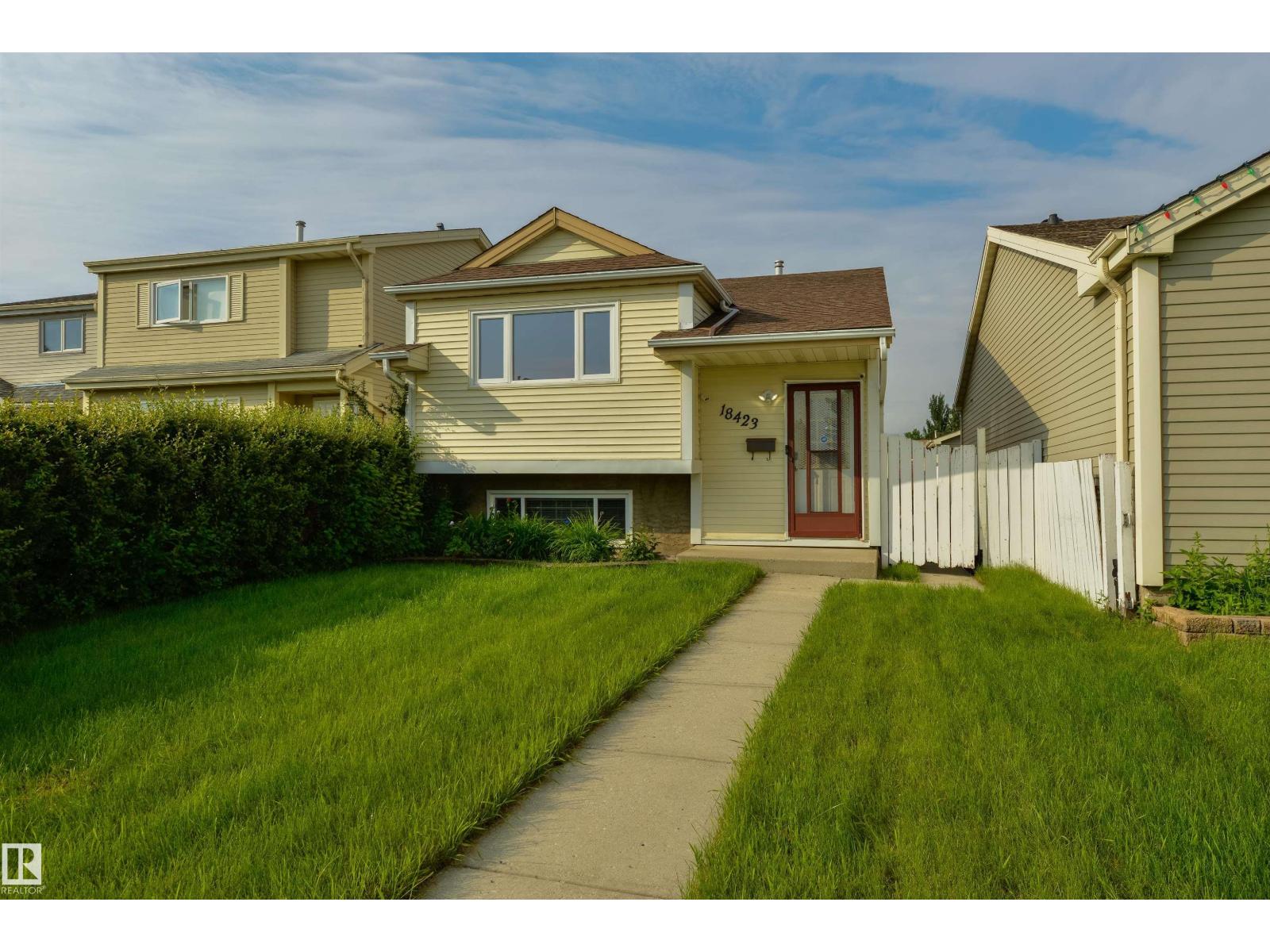 18423 96A AV NW - 2