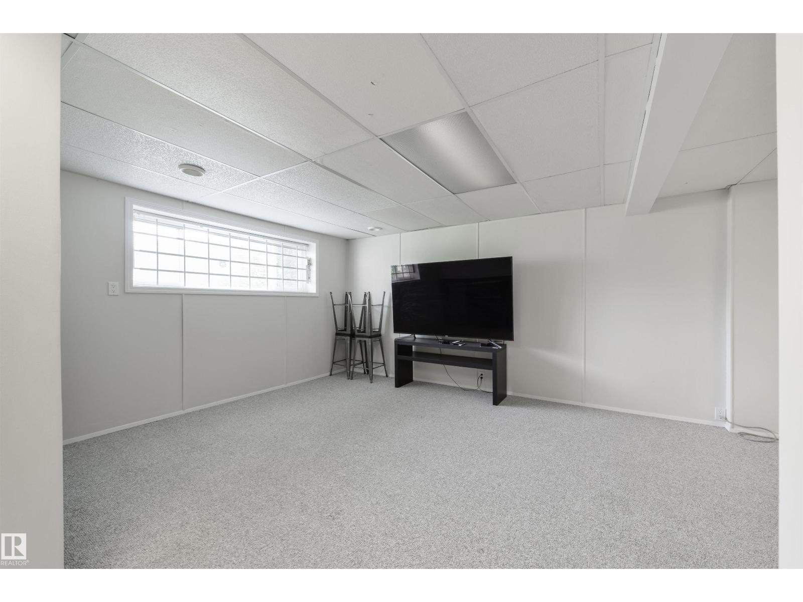 18423 96A AV NW - 20